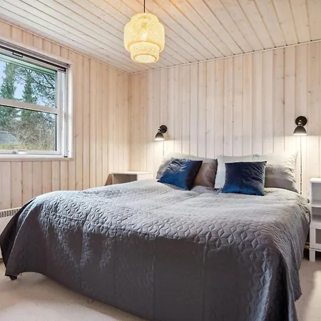Ananda - 900m From The Sea By Interhome בית נופש *